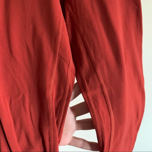 Lululemon Align ii Leggings in Cayenne - Picture 3 of 8
